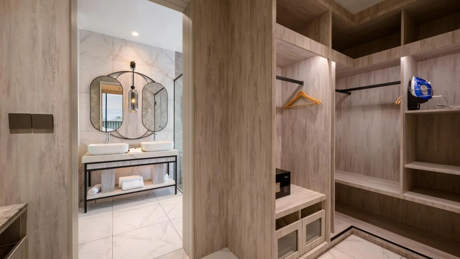ג'ורג' טאון Fifth Avenue Hotel 5*, ג'ורג' טאון מלזיה