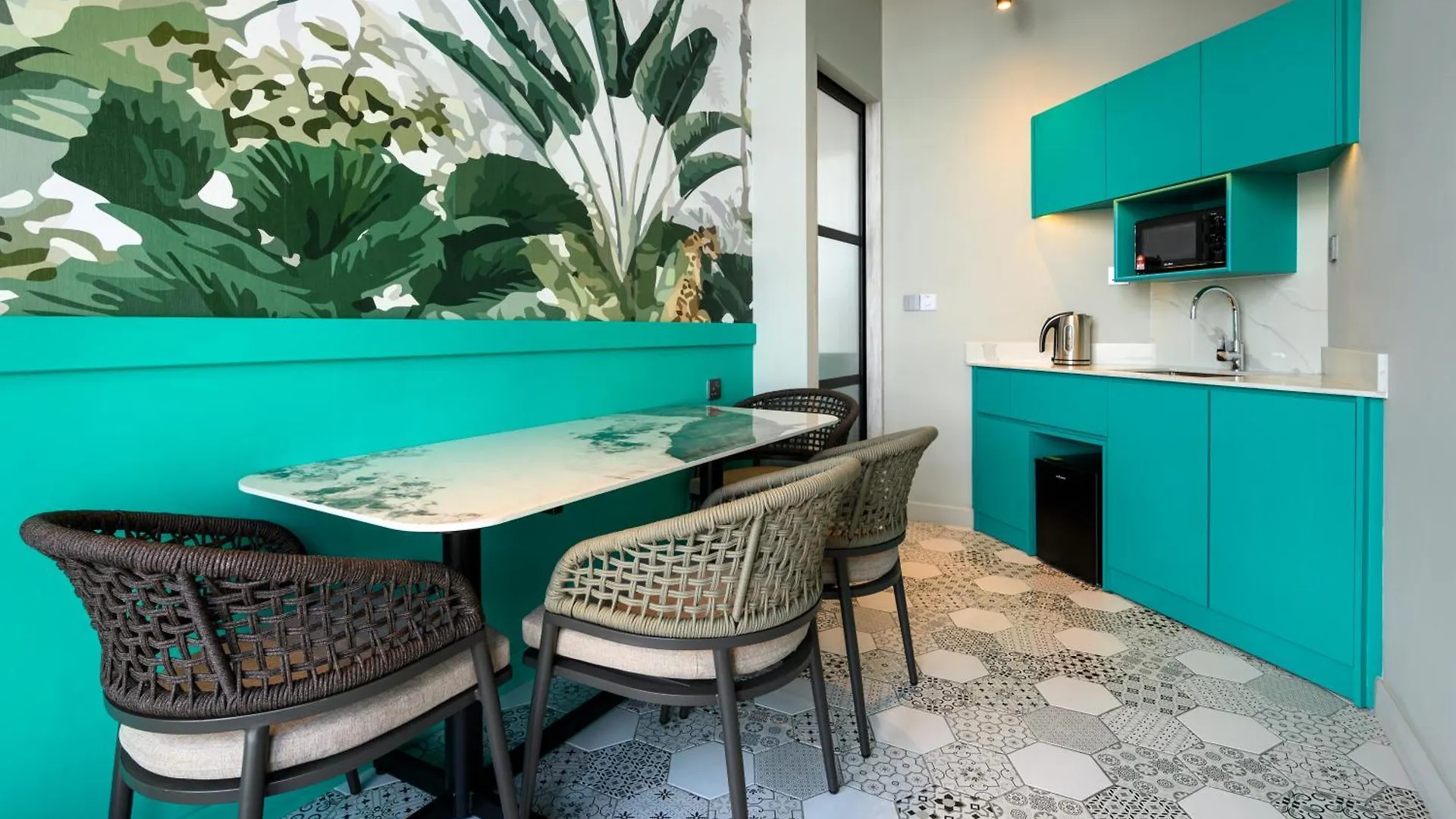 Fifth Avenue Hotel George Town