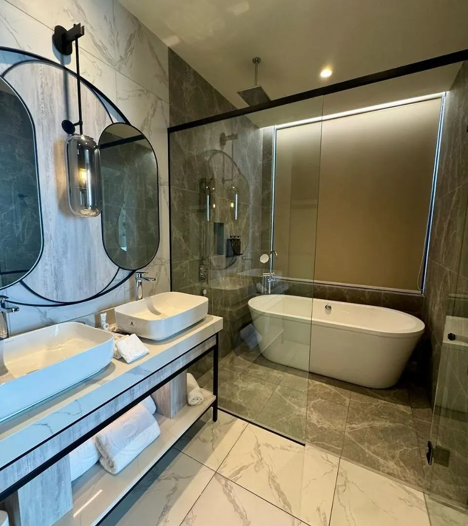 ג'ורג' טאון Fifth Avenue Hotel 5*, ג'ורג' טאון מלזיה