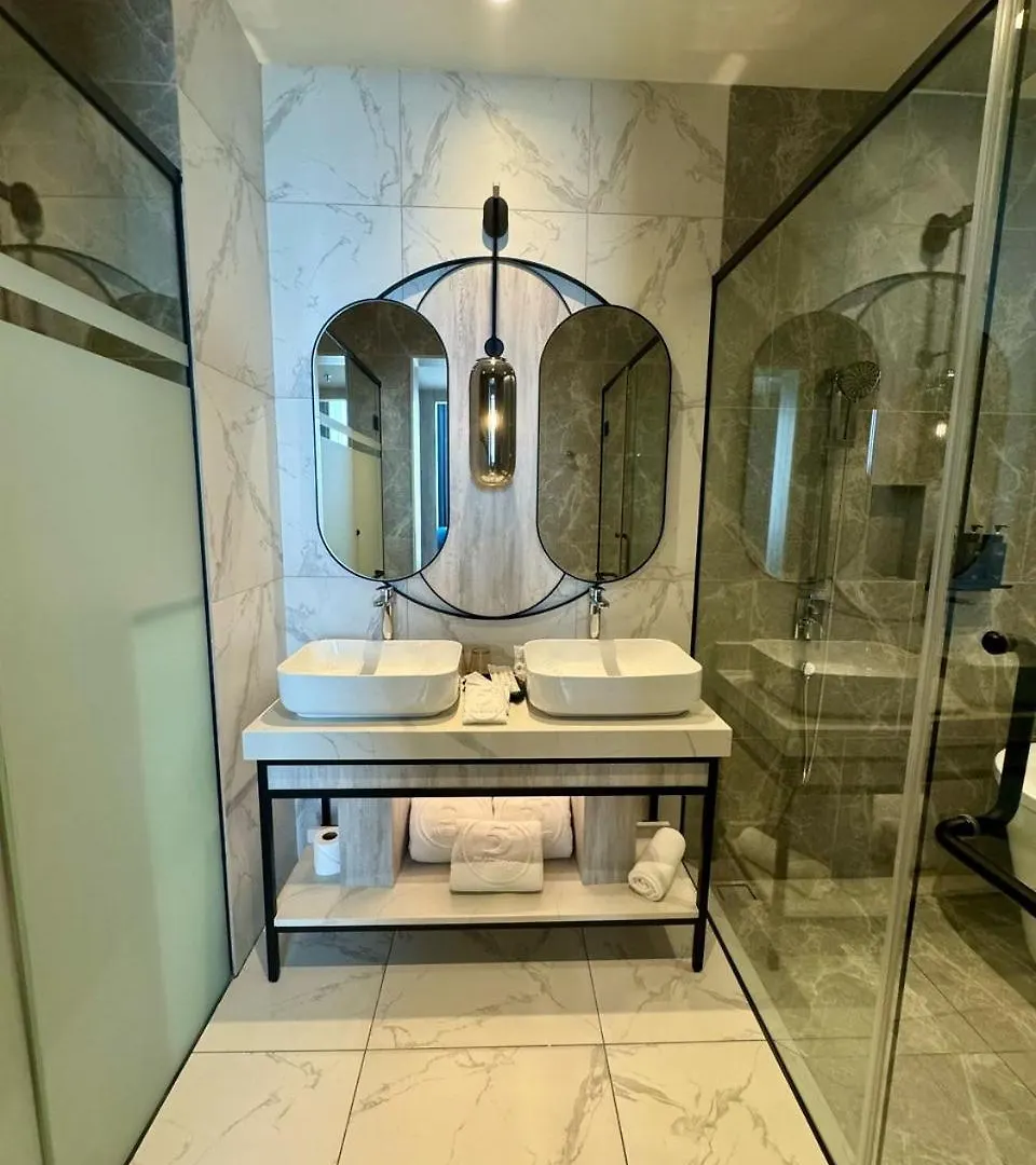 Fifth Avenue Hotel George Town Malesia